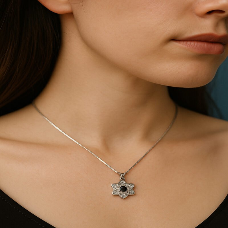 Solitaire Flower Necklace